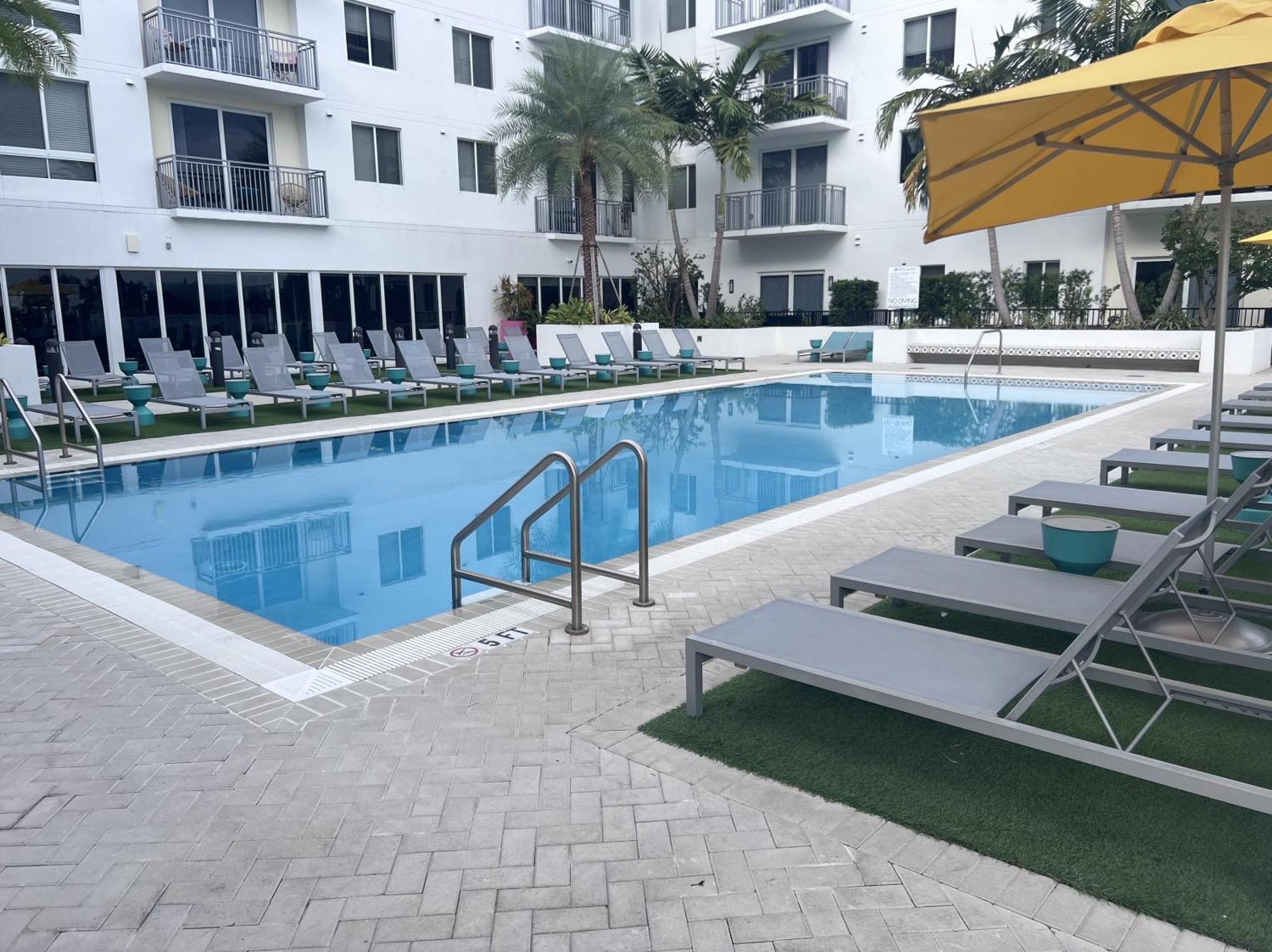 Master Bed Room In Calle Ocho Μαϊάμι Εξωτερικό φωτογραφία