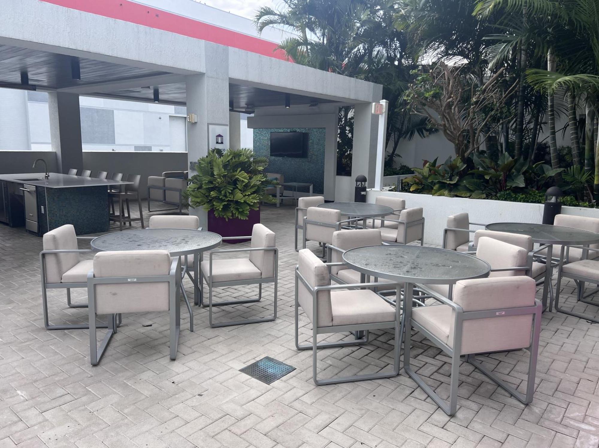 Master Bed Room In Calle Ocho Μαϊάμι Εξωτερικό φωτογραφία