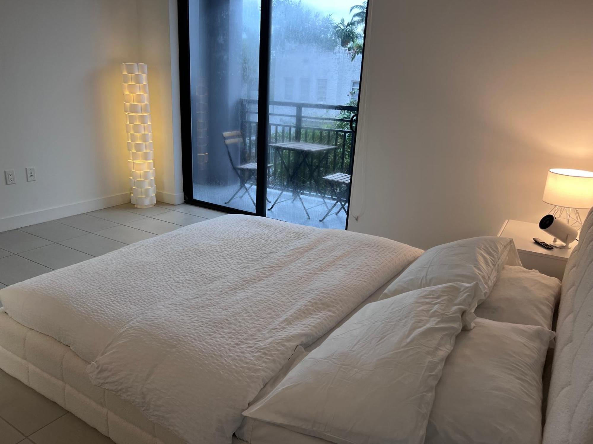 Master Bed Room In Calle Ocho Μαϊάμι Εξωτερικό φωτογραφία